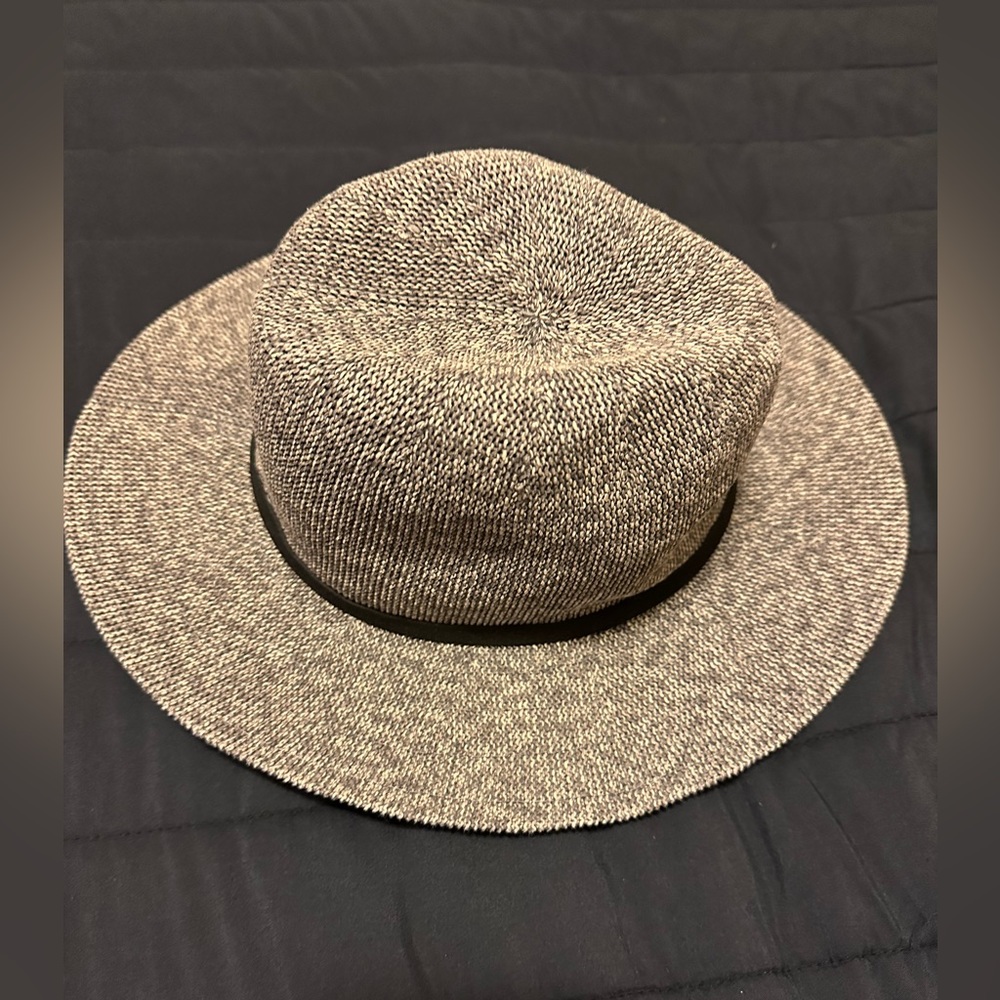 Hat - Picture 4 of 6